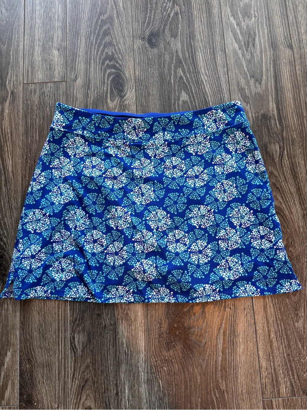 Tranquility skort size medium